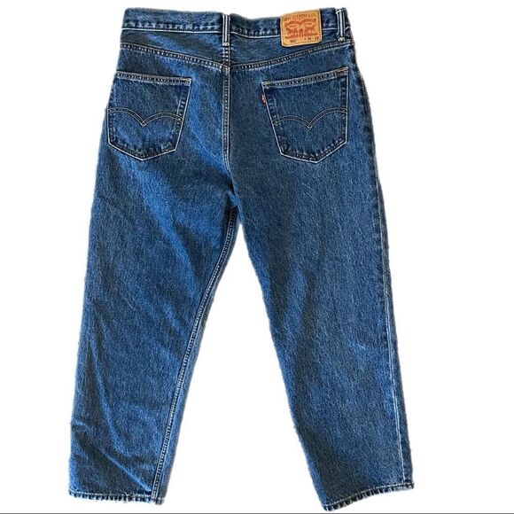 Levi’s 550 Jeans. Medium Wash. Size 36/29. Great Used Condition!! - Picture 4 of 7